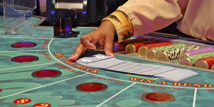 How To Play Baccarat Casino Game